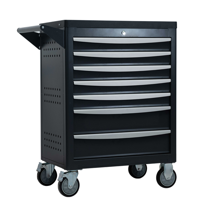 Which key factors to consider when selecting a new tool chest